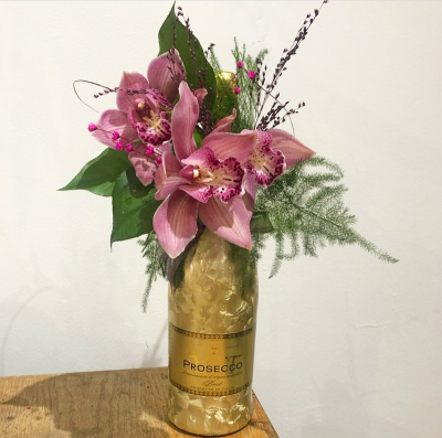 Prosecco Bottle Clip - Bespoke arrangements to add a special zing to your gift.
