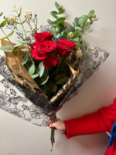 Token Bouquet - 3 stems of beautiful fresh roses, eucalyptus and wax flower/ gyp.
