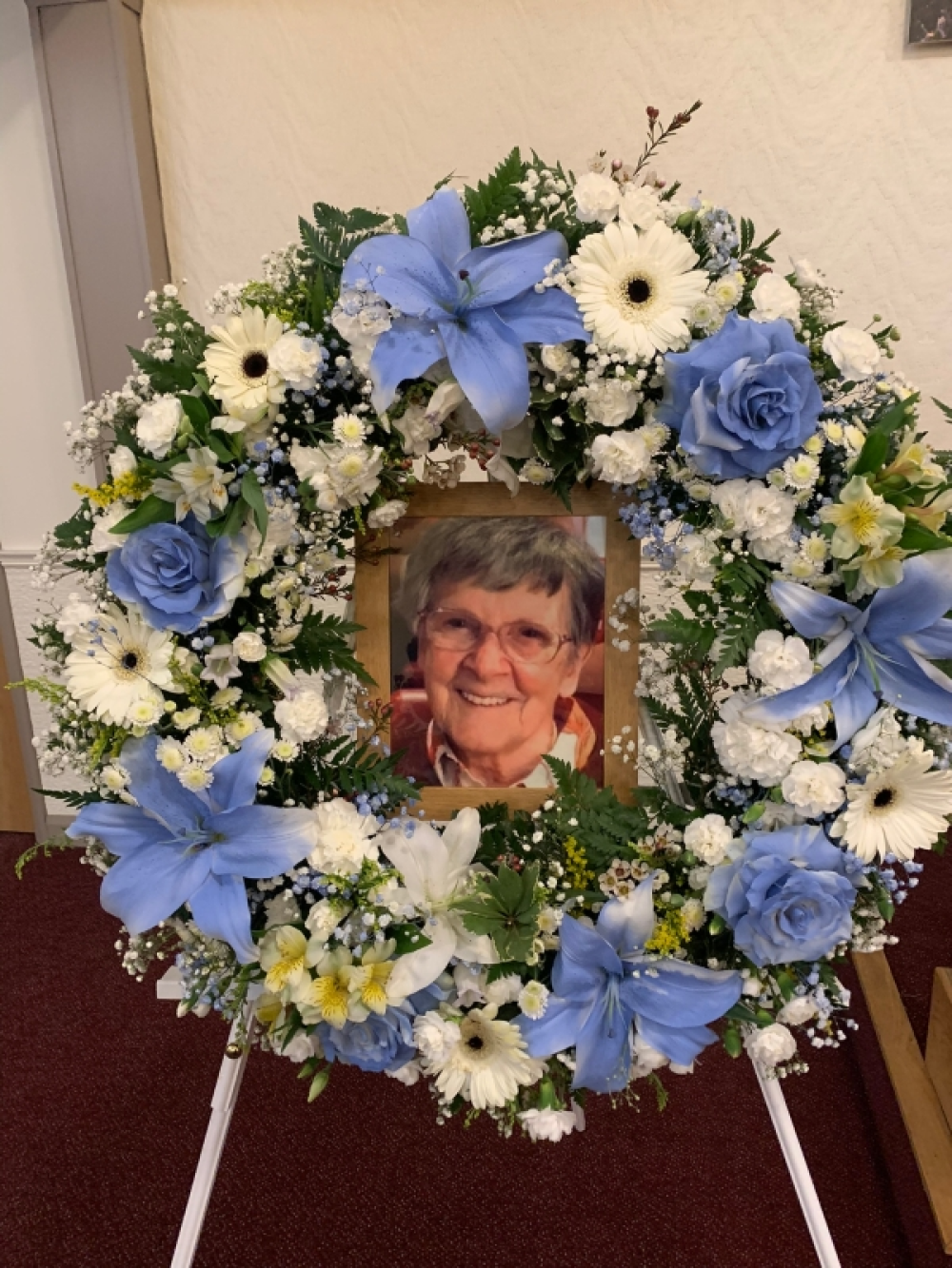 Wreath tribute with photograph