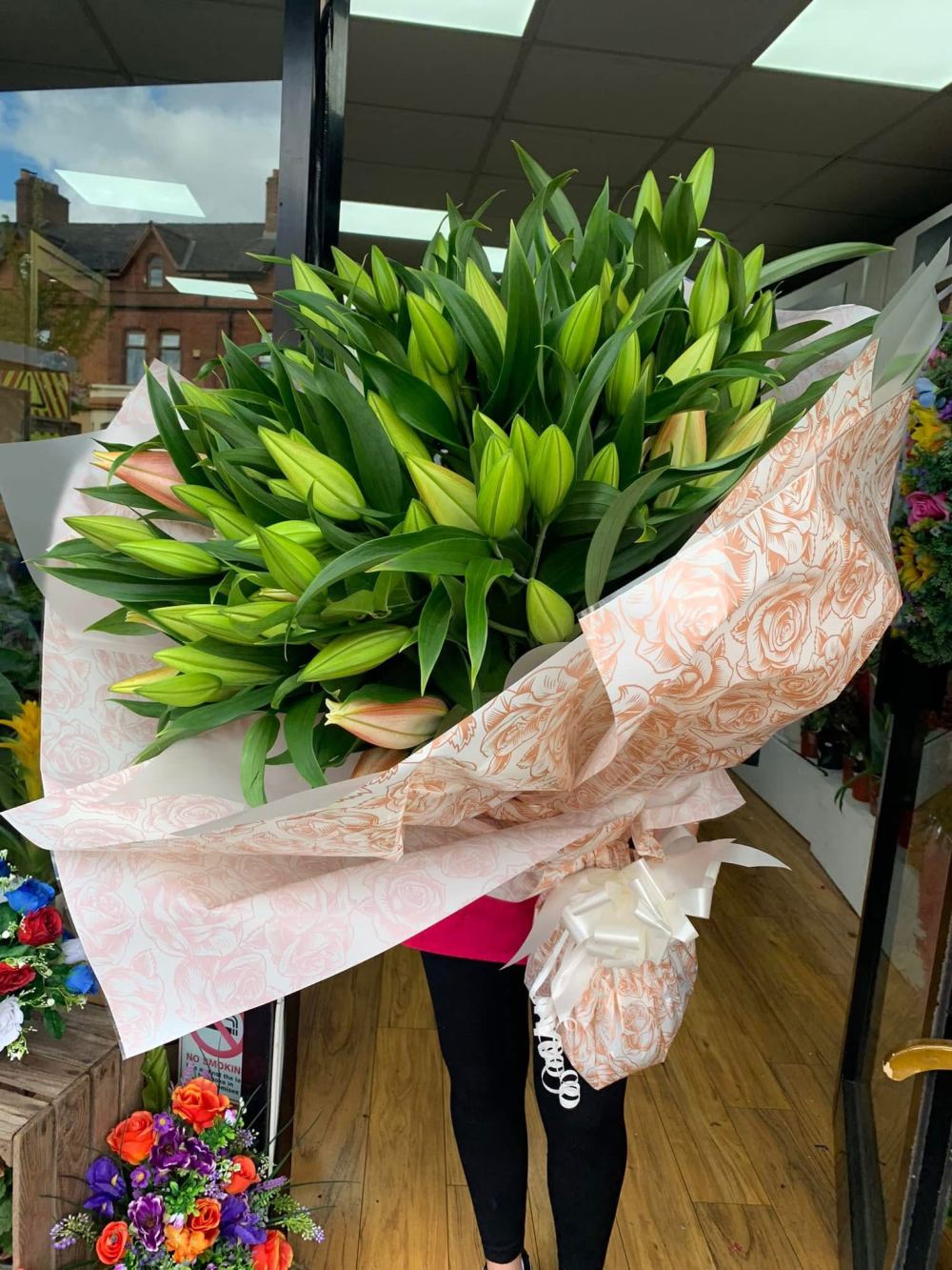 Superior lily bouquet